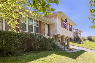 1122 Ohenry Dr, Hixson, TN 37343-3718