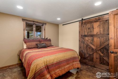 585 Redstone Dr, Bellvue CO 80512-6309 exterior