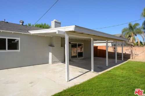 1650 Ona Cir, Simi Valley CA  93063-4540 exterior