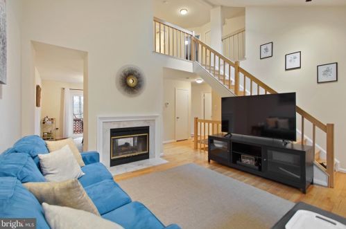 1653 Hugo Cir, Silver Spring MD  20906-5922 exterior