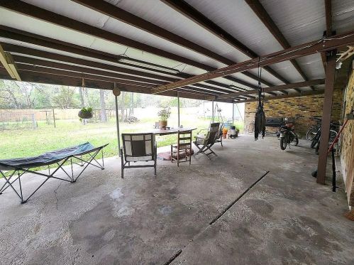 504 Catfish Ln, Conroe, TX 77384-4218