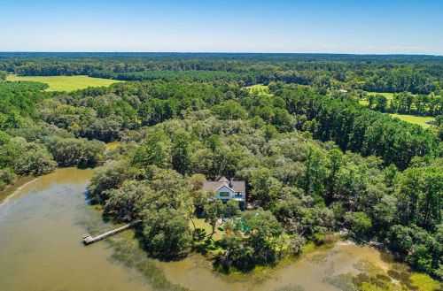 1310 Martins Point Rd, Wadmalaw Is, SC 29487-6992