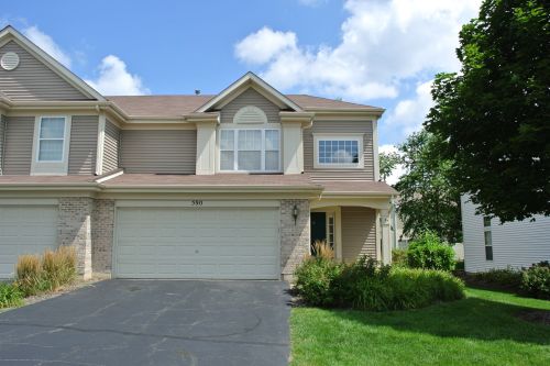 590 Yorkshire Ln, Pingree Grove IL  60140-9159 exterior