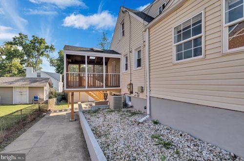 9121 Kimes St, Silver Spring MD 20901-3727 exterior