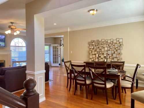 6305 Thornbranch Dr, Plano TX  75093-7906 exterior