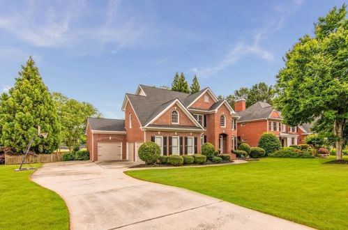 1442 Riverview Run Ln, Suwanee, GA 30024-3892