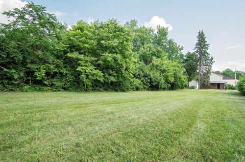 1350 Klobdenz Ave, Springfield OH  45504-2045 exterior