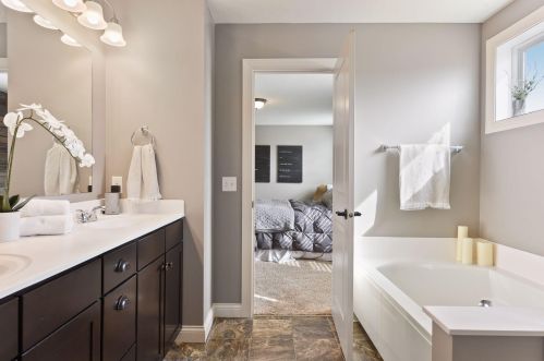 15918 Cobblestone Lake Pkwy, Saint Paul MN  55124-7851 exterior