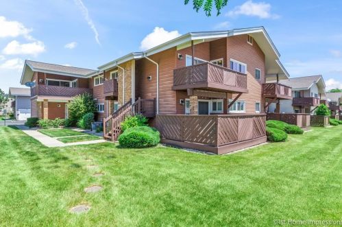 7925 164th Ct, Tinley Park, IL 60477-1445