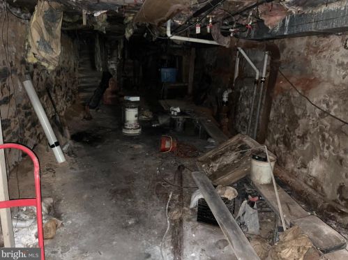 1946 23 St, Philadelphia PA 19145-2602 exterior