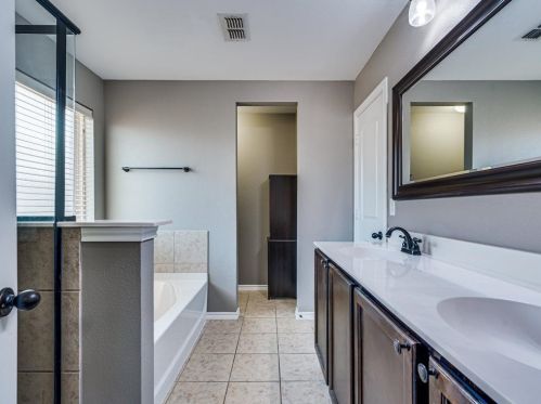 4520 Rockmill Trl, Fort Worth TX  76179-5091 exterior