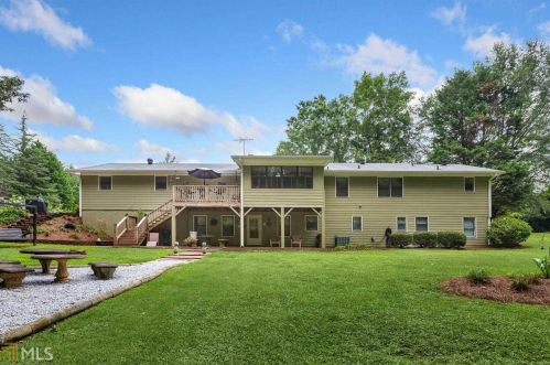 4153 Highway 155, Stockbridge GA  30281-4011 exterior