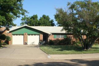 1813 Jefferson St, Plainview, TX 79072-3645