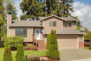 8404 137th Ct, Kirkland, WA 98034-1727