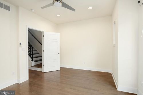 1315 20 St, Philadelphia PA 19146-4303 exterior