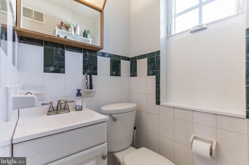 833 Livingston St, Philadelphia PA 19134-5319 exterior