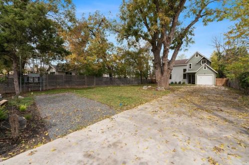 4602 Alf Ave, Austin TX  78721-2405 exterior