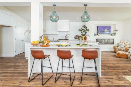 7029 San Bartolo St, Carlsbad, CA 92011-4603