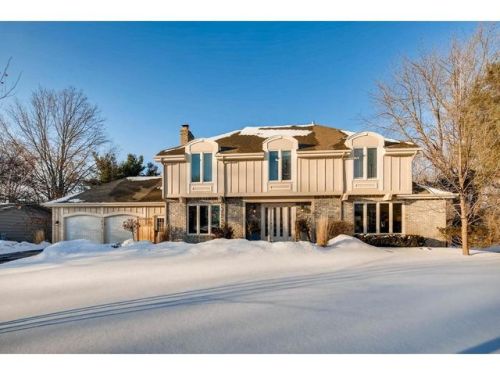 2835 Garland Ln, Minneapolis, MN 55447-1747