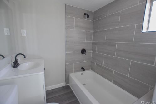 200 Zante, Aurora CO 80603-5706 exterior