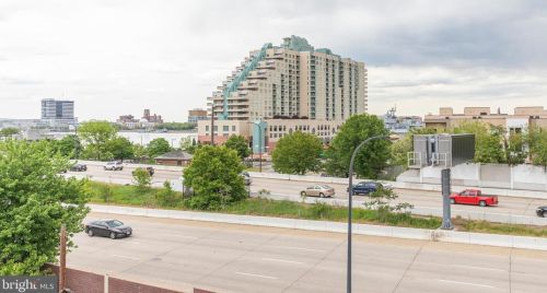 765 Front St, Philadelphia PA  19147-3524 exterior