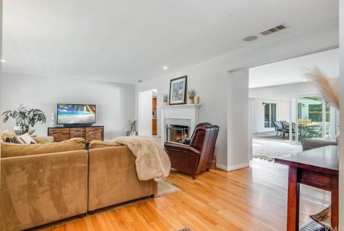 37 Shady Vista Rd, Palos Verdes Estates, CA 90274-3719