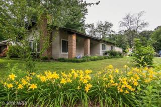 15 Westgate Ct, Dulles VA  20164-1620 exterior