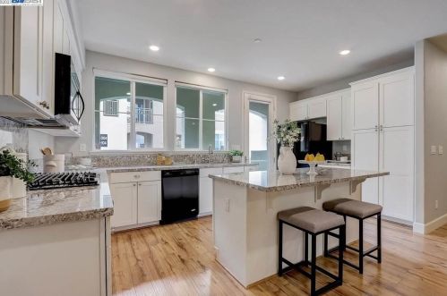 4736 Norris Canyon Rd, San Ramon, CA 94583-1480