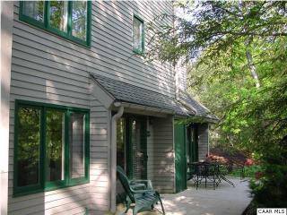 2204 Tanners Rdg, Roseland, VA 22967-8246