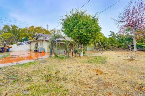 1536 Laster Ave, Anaheim CA  92802-2712 exterior