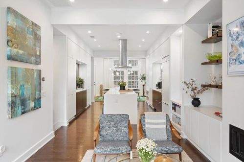 2932 Hermance Dr, Atlanta GA  30319-2704 exterior