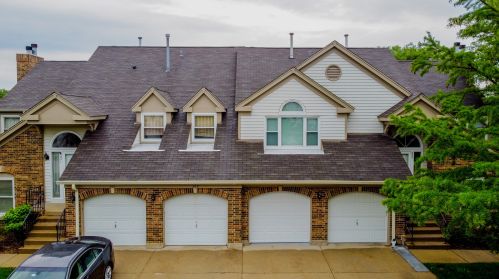 355 Satinwood Ct, Buffalo Grove, IL 60089-6611