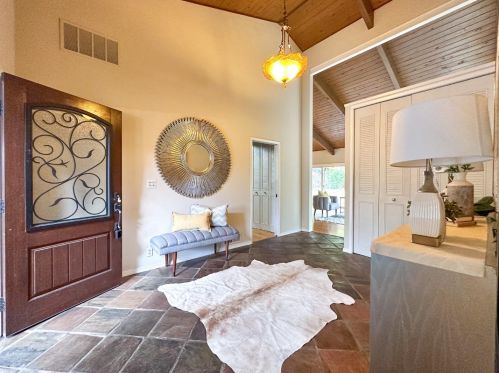 23386 Deerfield Rd, Los Gatos, CA 95033-9217