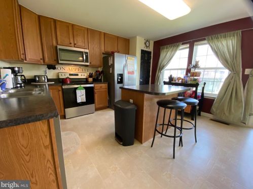 16 Witherspoon Ct, Falling Waters, WV 25419-4990