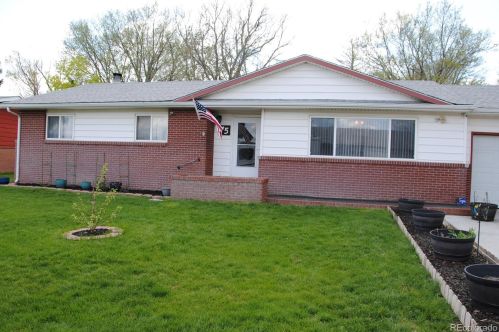 75 Paradise Dr, Burlington, CO 80807-2407