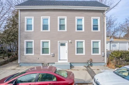 68 Mowry St, Providence, RI 02908-2561