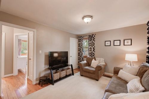 6975 Bramble Hill Dr, Cincinnati OH  45227-3260 exterior