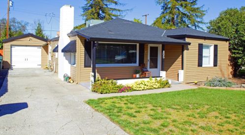 805 Badgley Dr, Modesto, CA 95350-5561