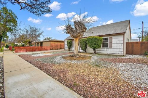 1418 9th St, Colton, CA 92324-2402