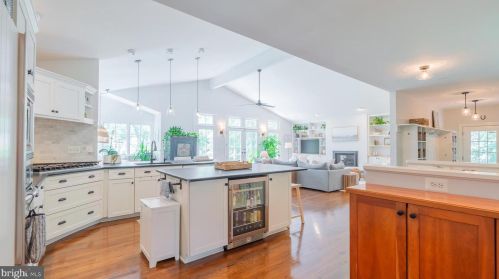 8 Nelson Rdg Rd, Princeton NJ  08540-7426 exterior