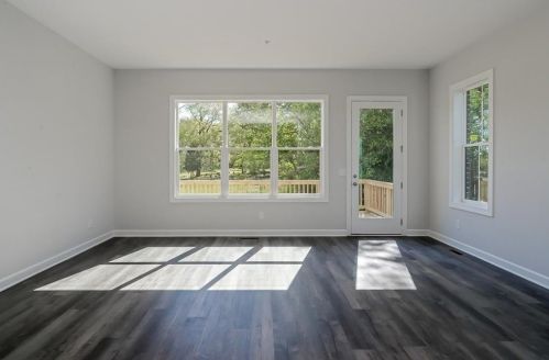 2810 Woodland Ter, Smyrna GA  30080-0026 exterior