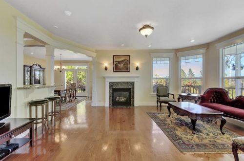 19051 Connie Dr, Grass Valley, CA 95949-7131