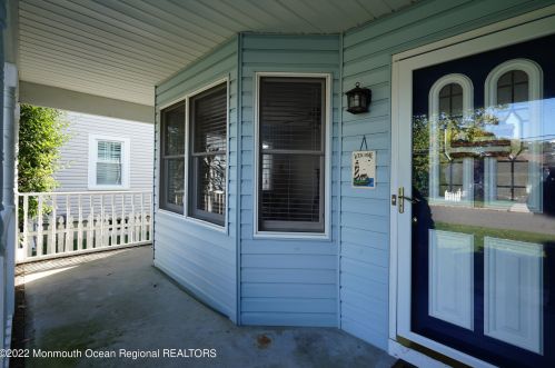 2220 Foster Rd, Point Pleasant Beach, NJ 08742-4423