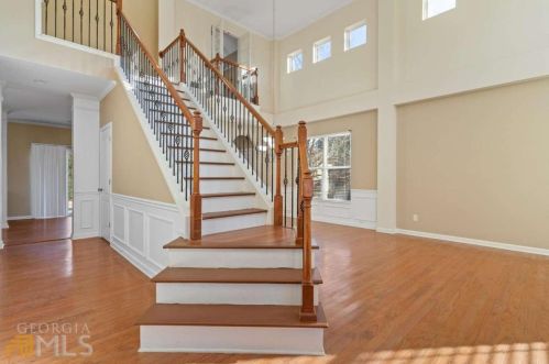 5665 Baffin Rd, Atlanta GA  30349-7051 exterior