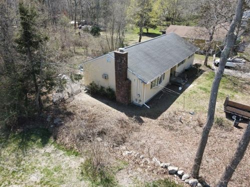 61 Leger Ln, Tiverton, RI 02878-3801