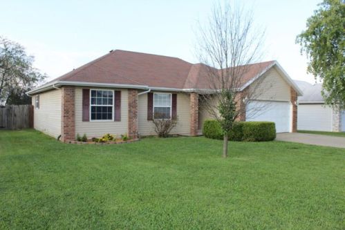 317 Shawnee Ct, Clever, MO 65631-9656