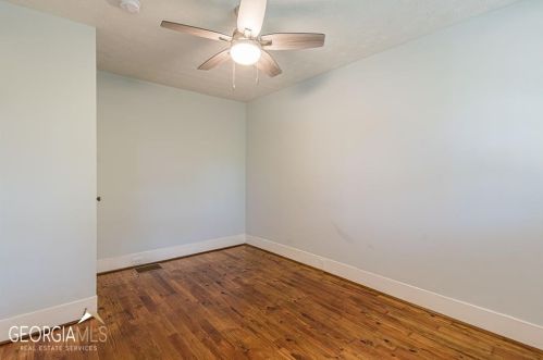 3314 Harris Dr, Atlanta GA  30337-1005 exterior