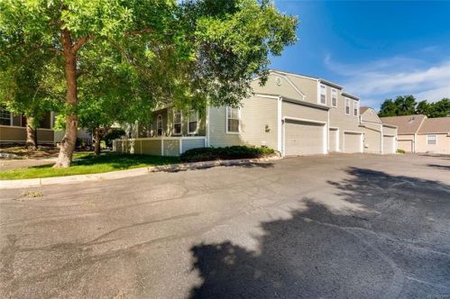 5736 Asbury Pl, Denver, CO 80227-2546