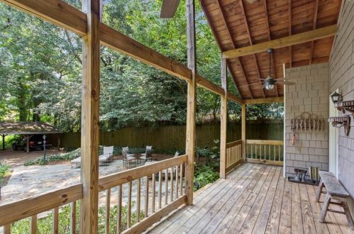 2035 Dellwood Dr, Atlanta GA  30309-1242 exterior