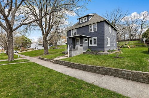 109 5th Ave, Faribault, MN 55021-5332